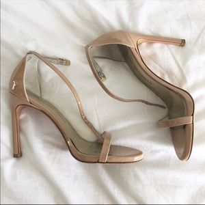 Stuart Weitzman Nudistsong